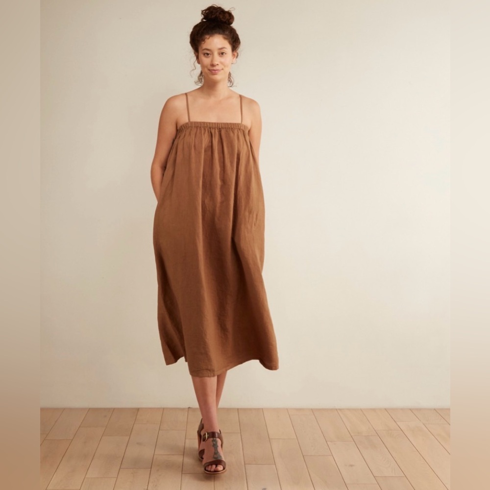 Filosofia Leah Dress in Wheat - size medium - Picture 10 of 12